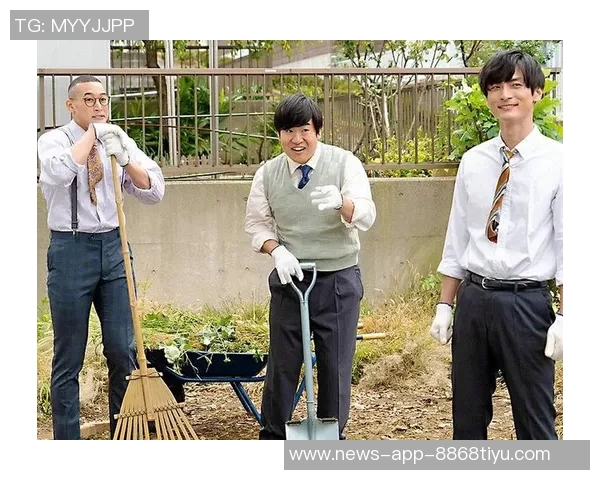 热巴羡慕阿贾现场观战前后反穿展示男友名字与号码的甜蜜瞬间 热巴羡慕阿贾现场观战前后反穿展示男友名字与号码的甜蜜瞬间